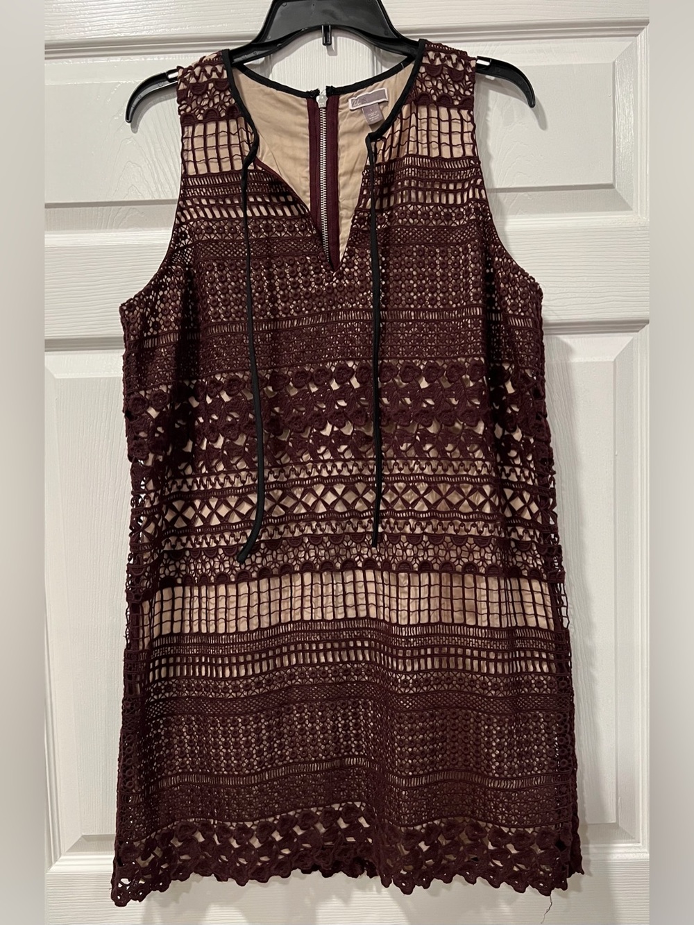 Chelsea28 Shift Dress Large Burgundy Intricate Crochet Overlay Lace Lined